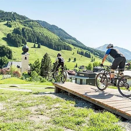 Hotel Ski&bike Wiesenegg Saalbach-Hinterglemm